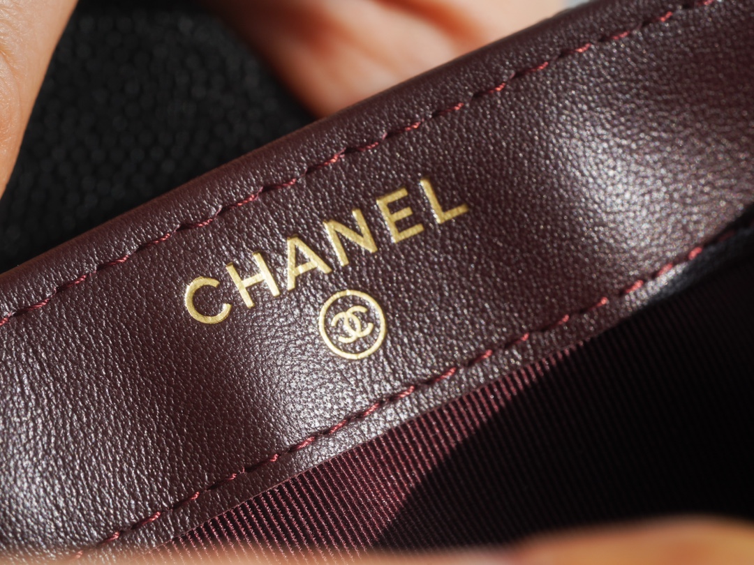 샤넬 장지갑 캐비어 금장 AP6616