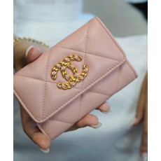 샤넬 19 플랩 카드지갑 램스킨 금장 핑크 AP1790