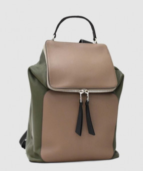 로에베 밀리터리 백팩 - 클래식 카프스킨