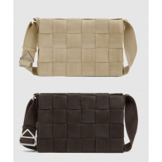 보테가베네타 위빙 카세트백 라지 680514