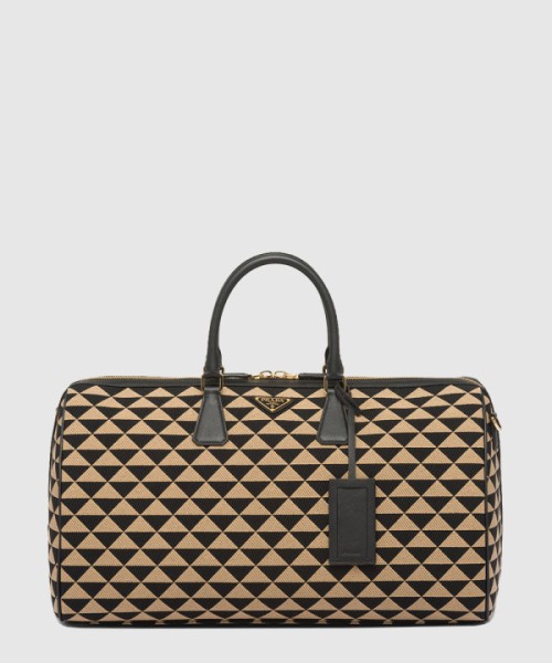 프라다 심볼 자수 패브릭 트래블백 2VC018