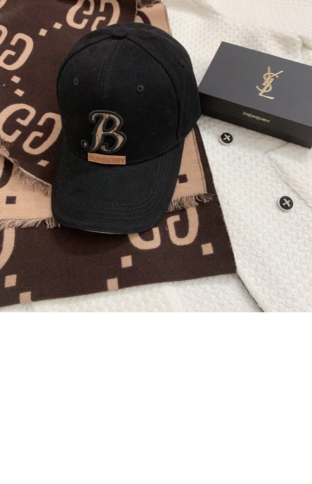 버버리 베이스볼 캡 8041258