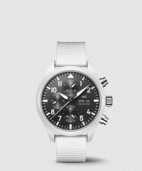 IWC 파일럿 크로노그래프 44.5 IW389105