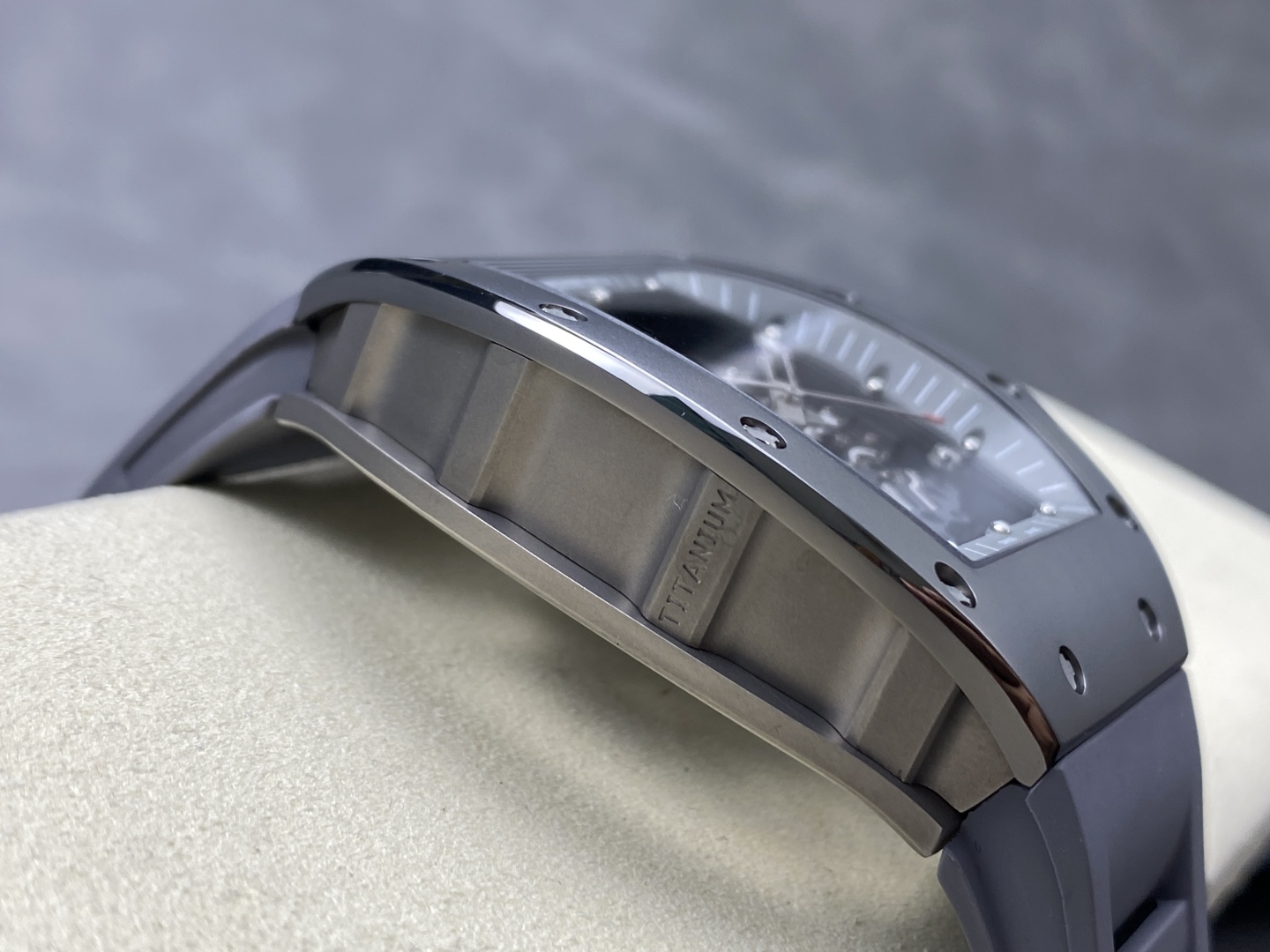 리차드밀 커스텀 메이드 리차드밀 RM055 부바 왓슨 그레이 티타늄 케이스