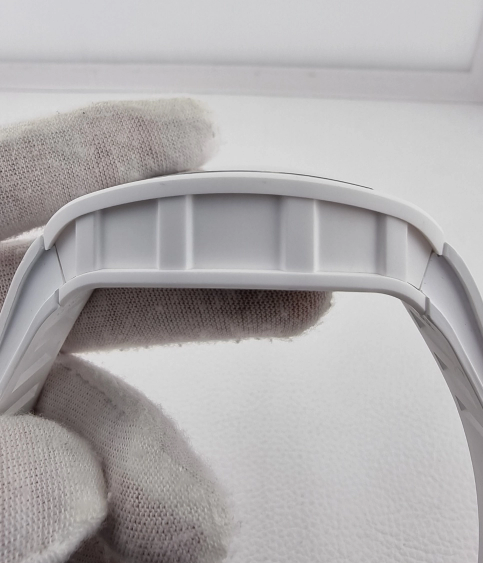 리차드밀 부바왓슨 RM-055 블랙&화이트세라믹 스켈레톤다이얼 화이트러버스트랩 RICHARD MILLE RM-055