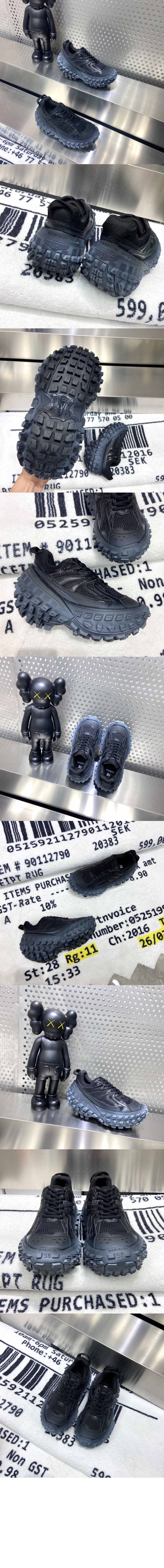 발렌시아가 스니커즈 685613