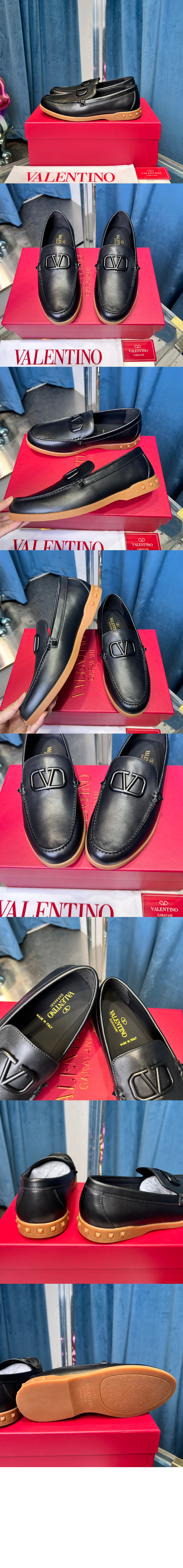 발렌티노 로고 가죽 로퍼