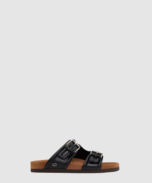 버버리 가죽 샌들 YS0I07