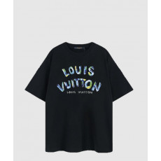 루이비통 로고 프린트 반팔