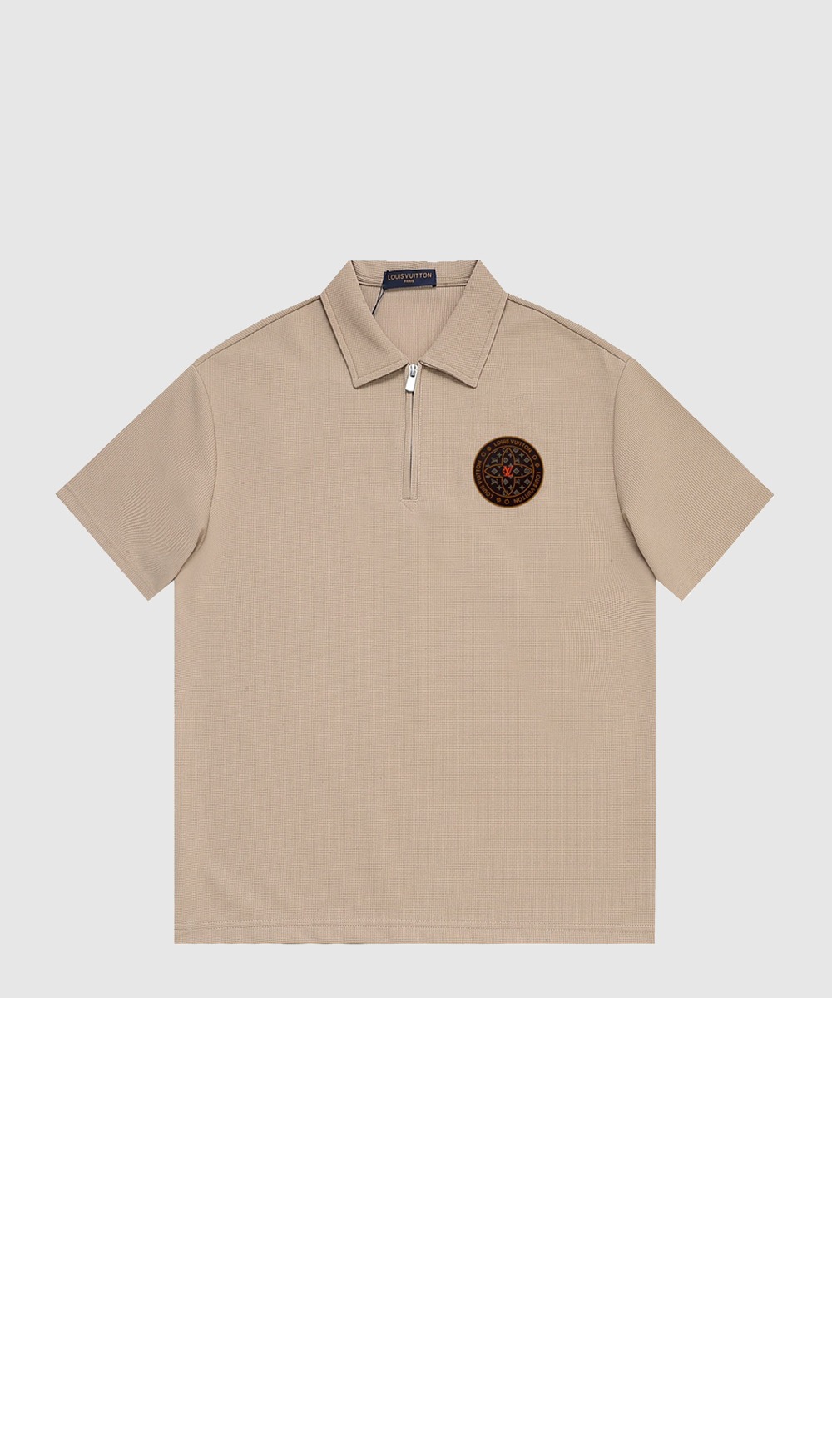 루이비통 로고 프린트 반팔