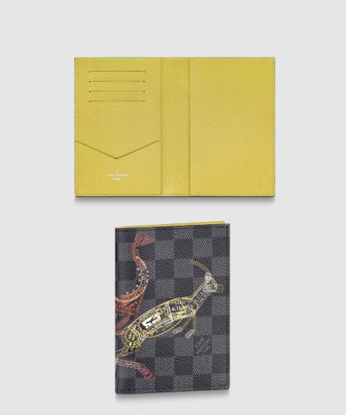 루이비통 쿠베르튀르 여권지갑 N64604