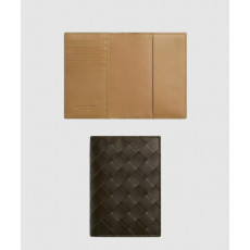 보테가베네타 인트레치아토 여권 케이스 749441