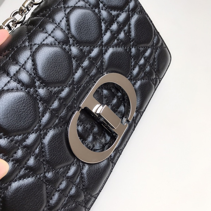 디올 카로백 블랙 은장 스몰 사이즈 : 20*12*7cm