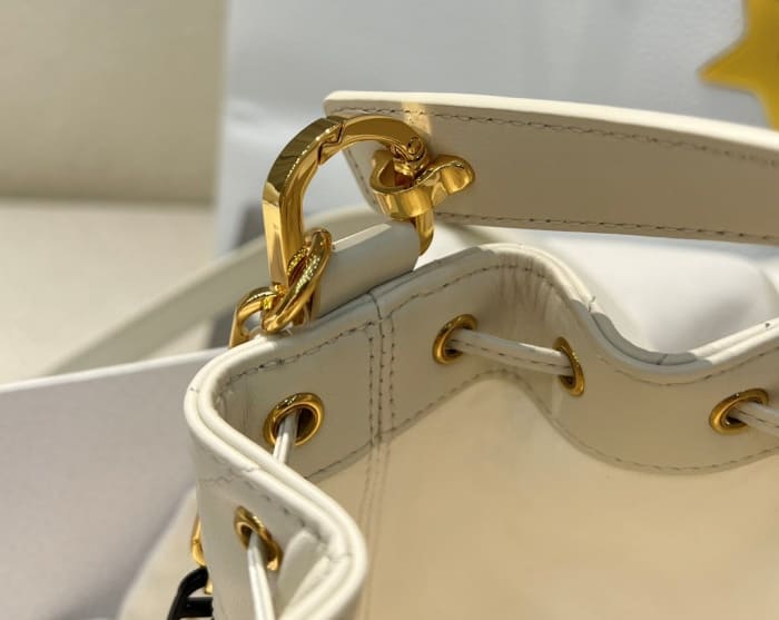 디올 졸리 버킷백 스몰 매크로까나쥬