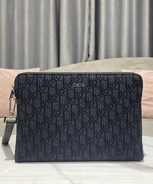 디올 오블리크 클러치