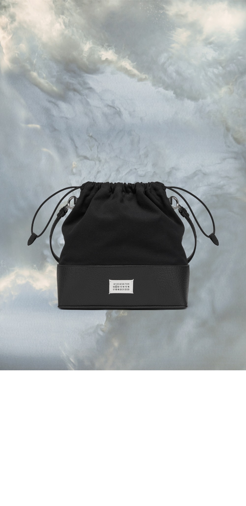 마르지엘라 5AC 데일리 드로스트링 백팩 미디엄