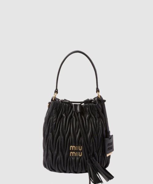 미우미우 마테라쎄 나파 가죽 버킷백 5BE084