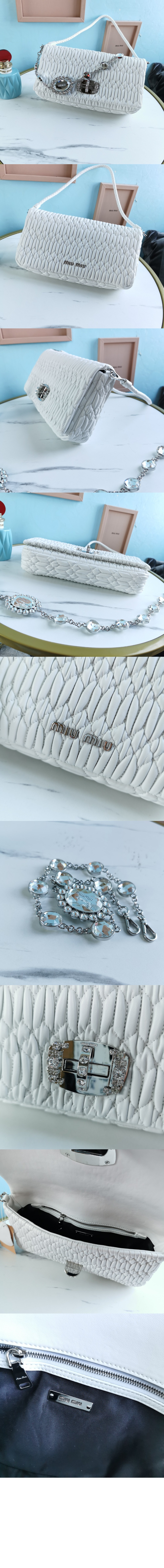 미우미우 아이코닉 크리스털 가죽백 5BD233