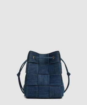 보테가베네타 스몰 카세트 크로스바디 버킷 백 743789