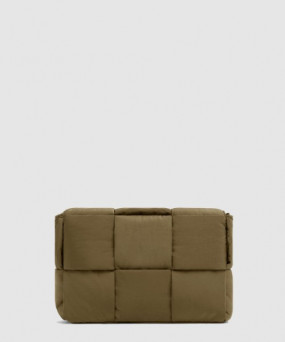 보테가베네타 스몰 패디드 테크 카세트 755182