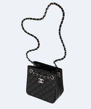 샤넬 턴 락 버킷 미니백