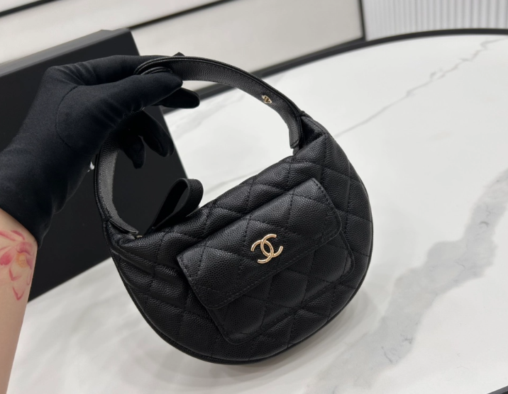 샤넬 23B 파우치 호보백 AP3095 16x16x5.5cm