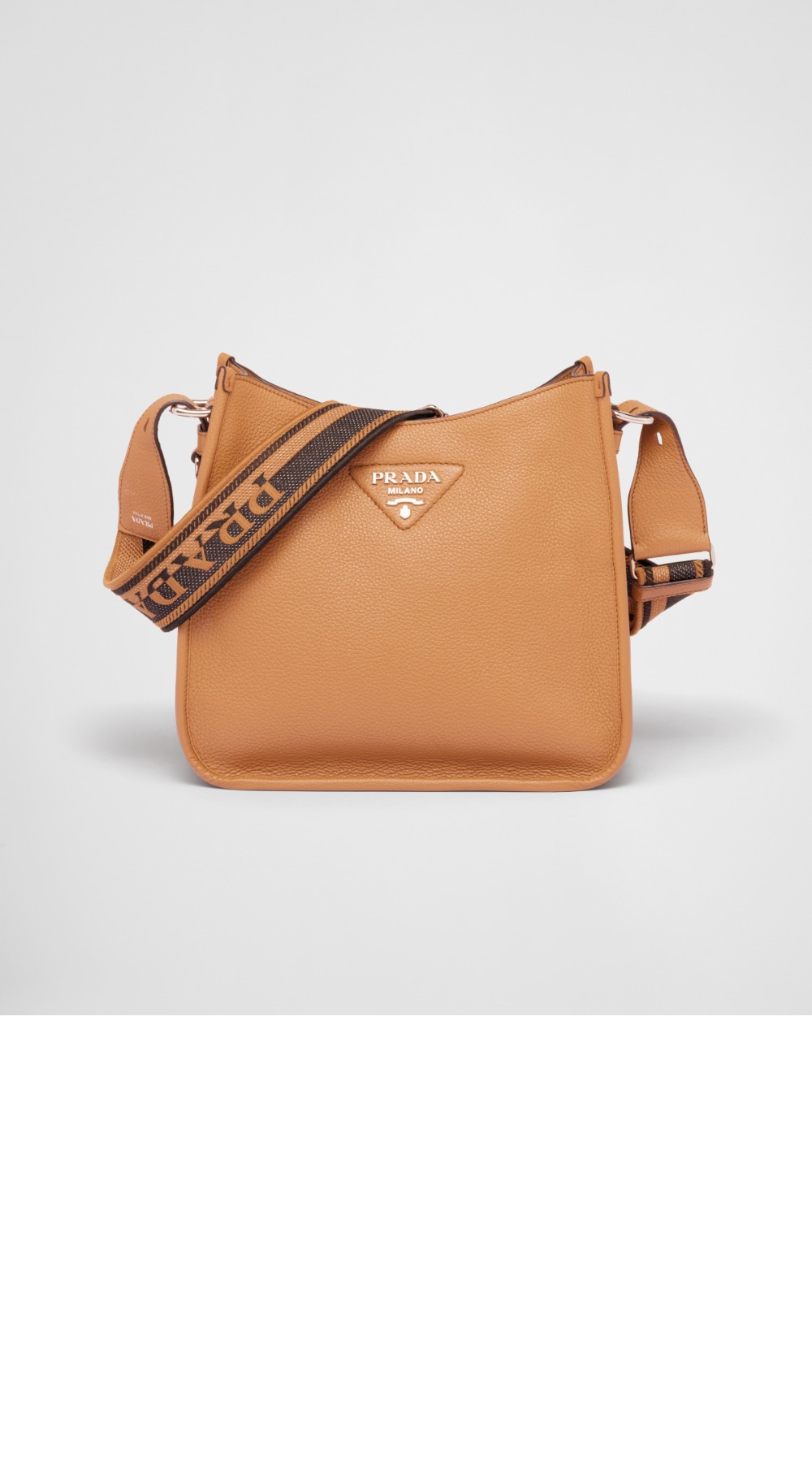 프라다 레더 호보백 1BC073