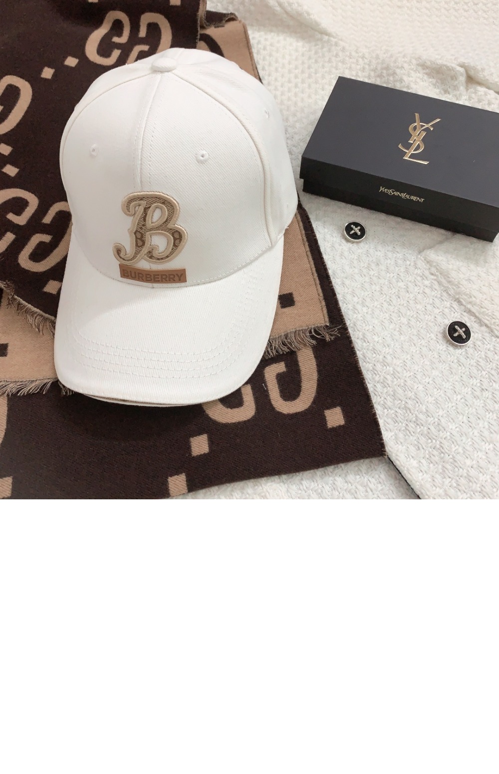 버버리 베이스볼 캡 8041258