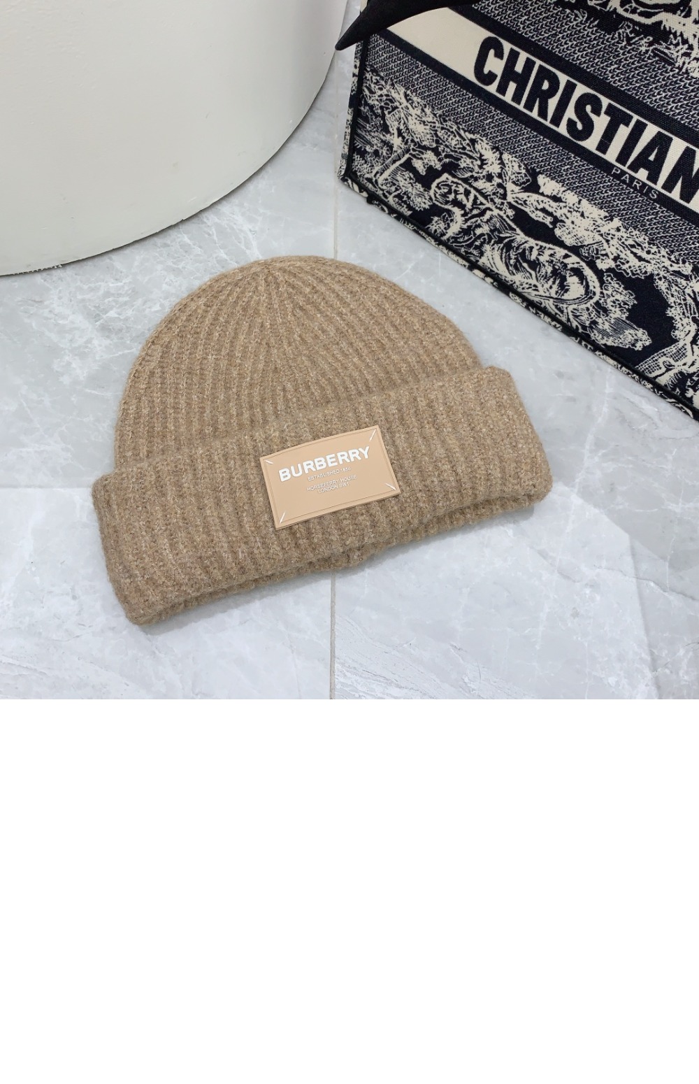 버버리 니트모자 8015397