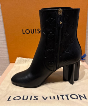 루이비통 모노그램 실루엣 레더 앵클 부츠 궆 8.5CM