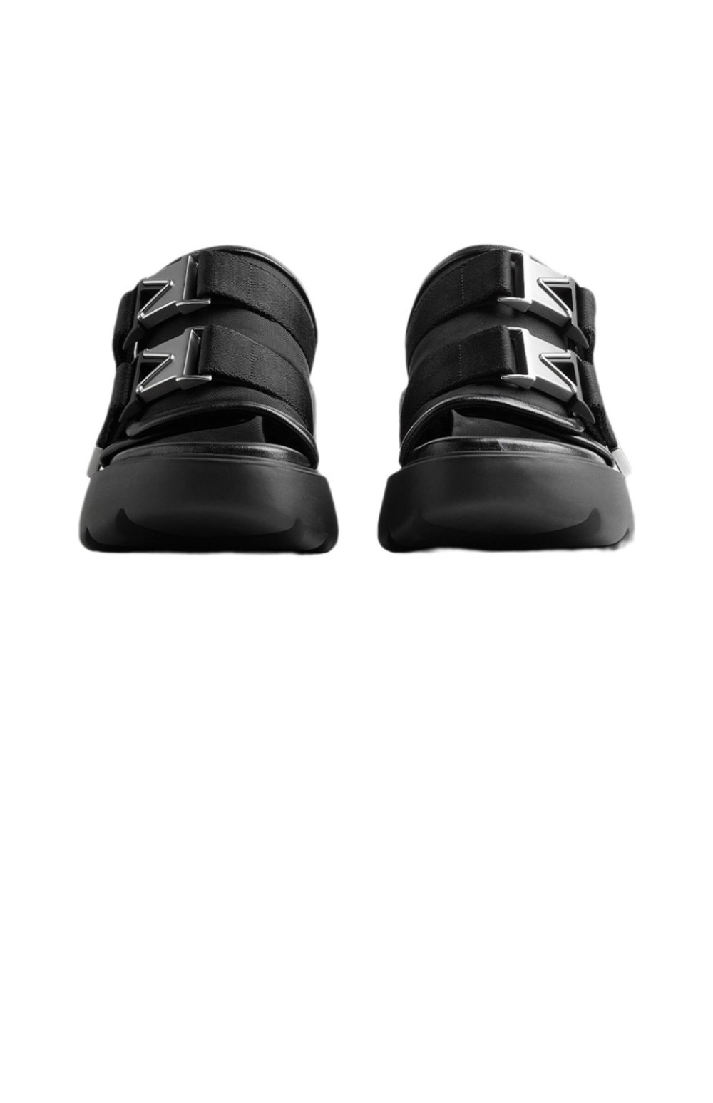 보테가베네타 샌들 690033