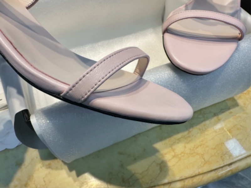 샤넬 리본 스트랩 미들힐 핑크 샌들