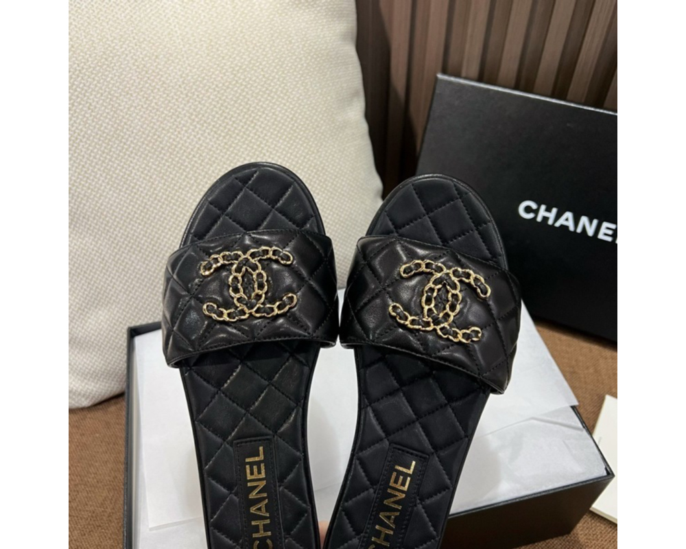 샤넬 CC로고 퀼팅 뮬 슬리퍼 슈즈
