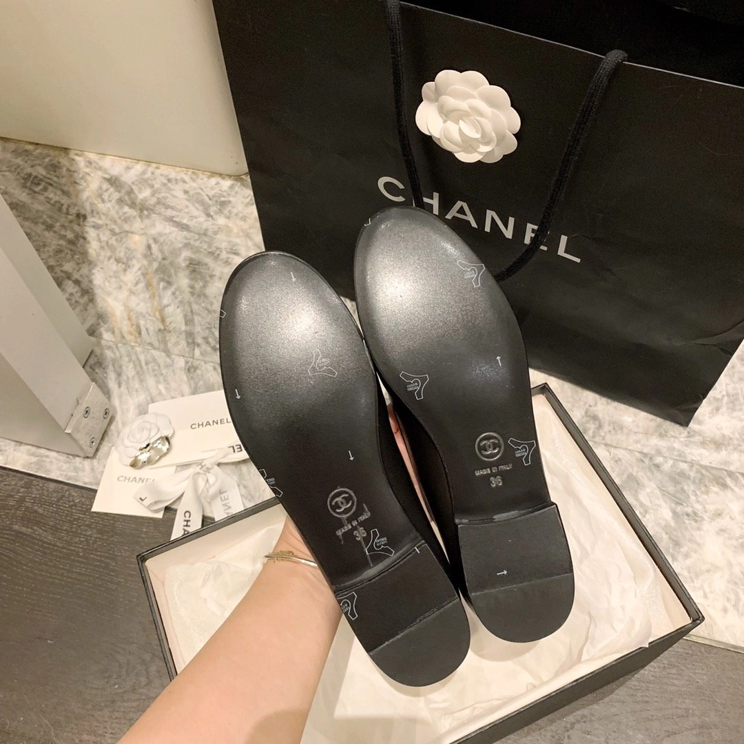 샤넬 CC 로고 로퍼