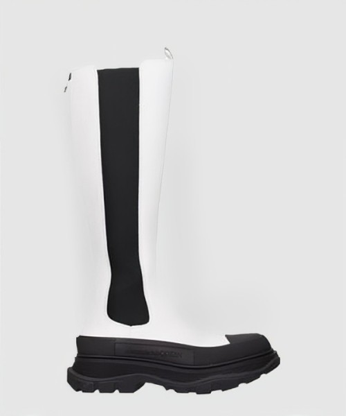 알렉산더맥퀸 트레드 슬릭 스니커즈 666410