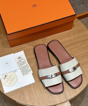 에르메스 켈리 샌들