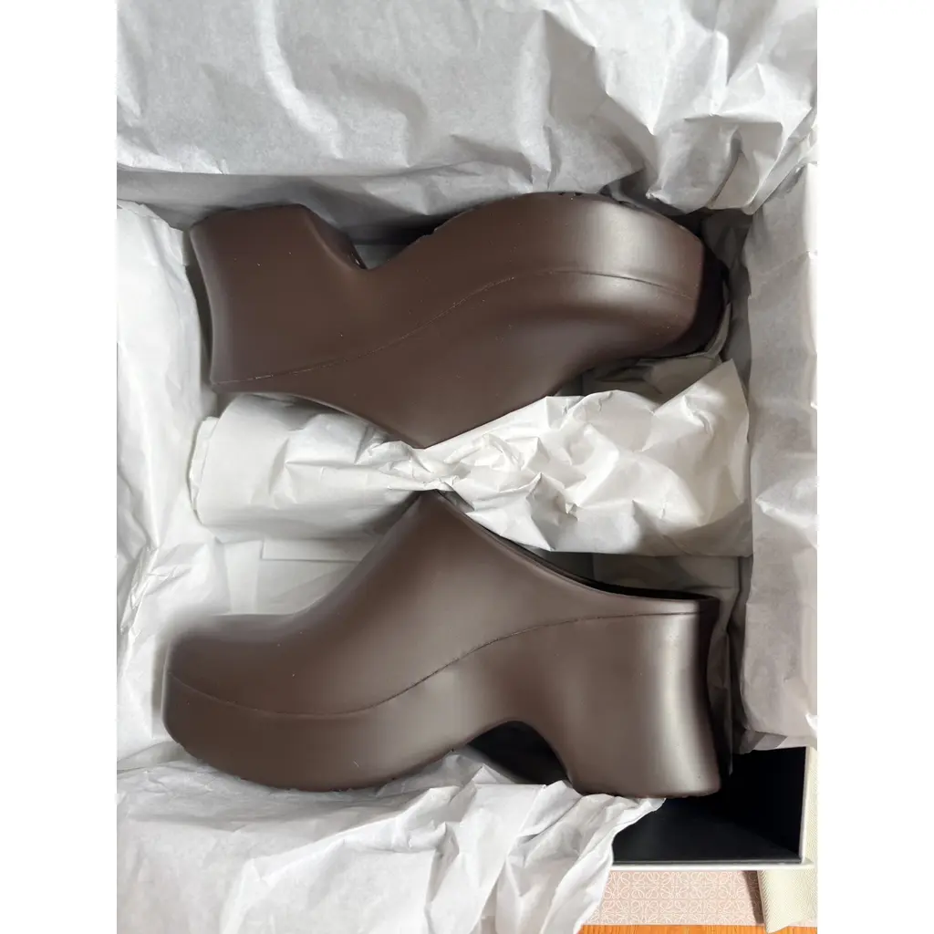 로에베 가벼운 폼 고무 테라 폼 클로그