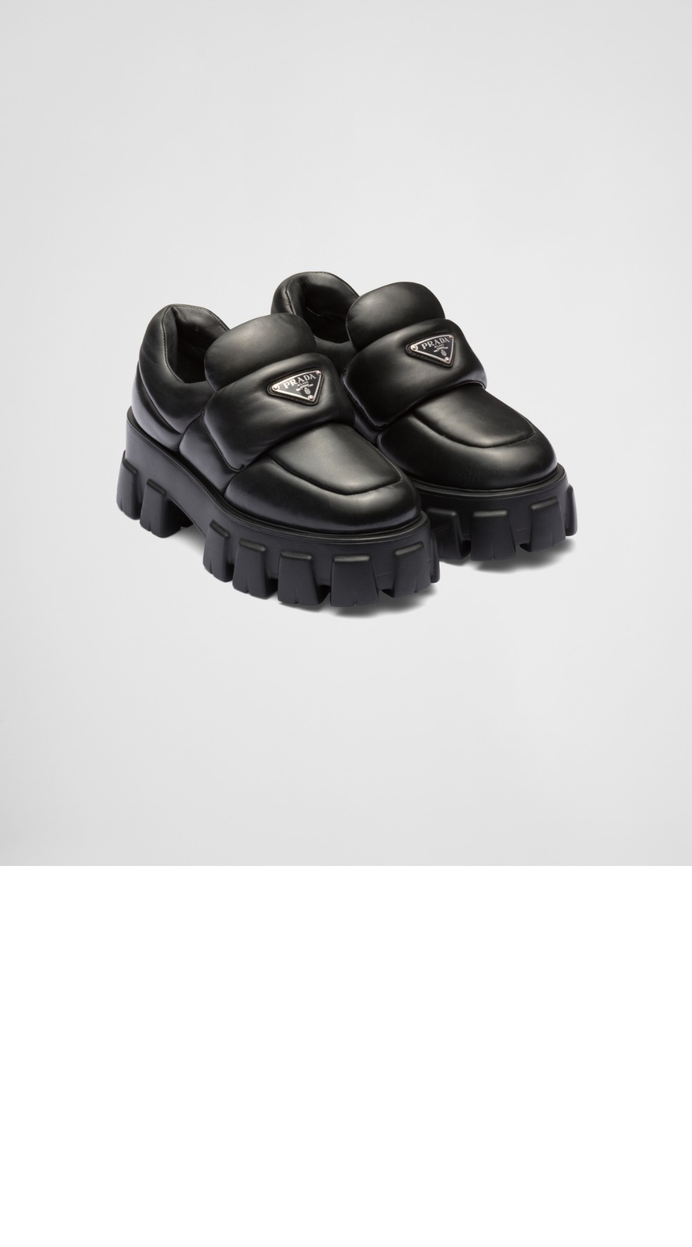 프라다 모놀리스 나파 로퍼 1D125N