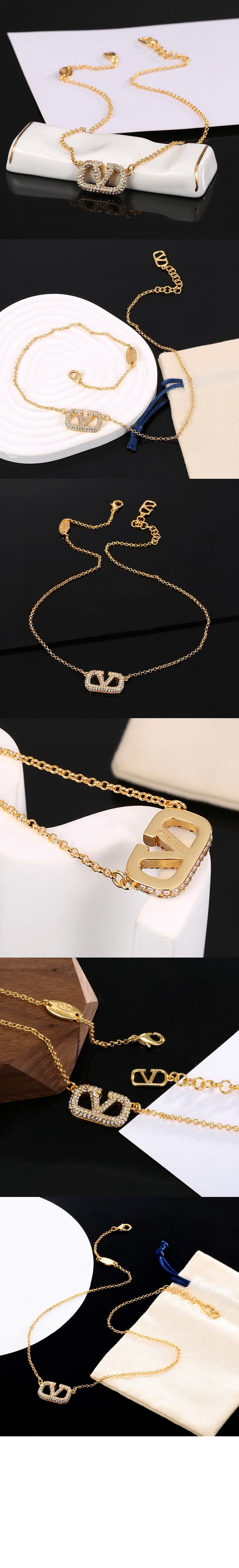 발렌티노 크리스털 네크리스