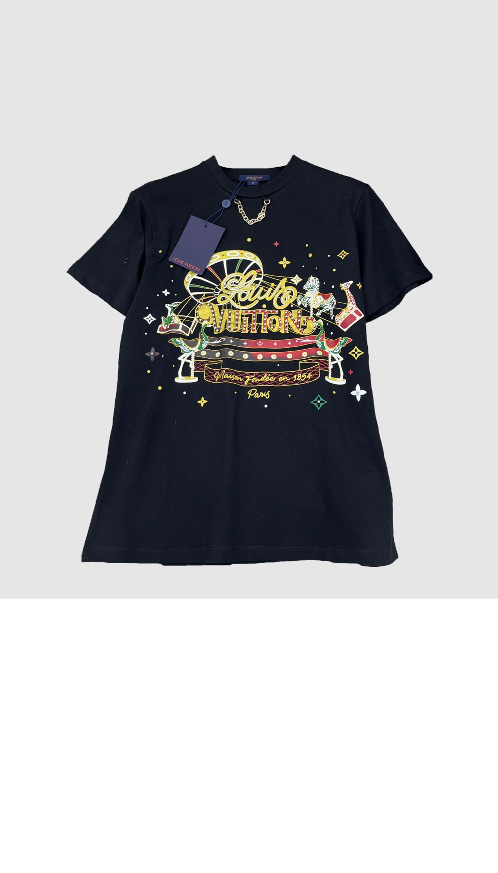 루이비통 로고 프린트 반팔
