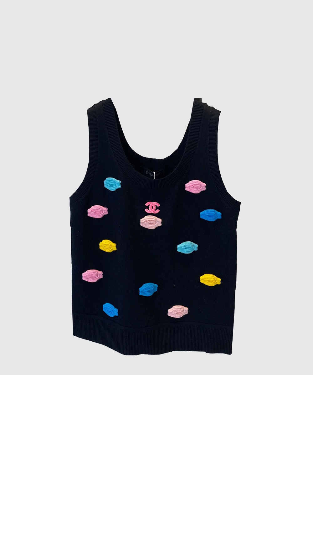 샤넬 로고 민소매 톱