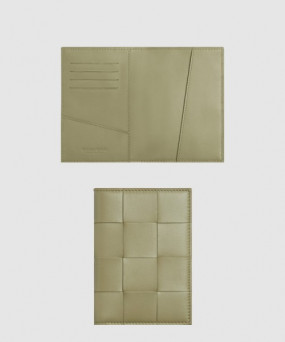 보테가베네타 카세트 여권 케이스 777046