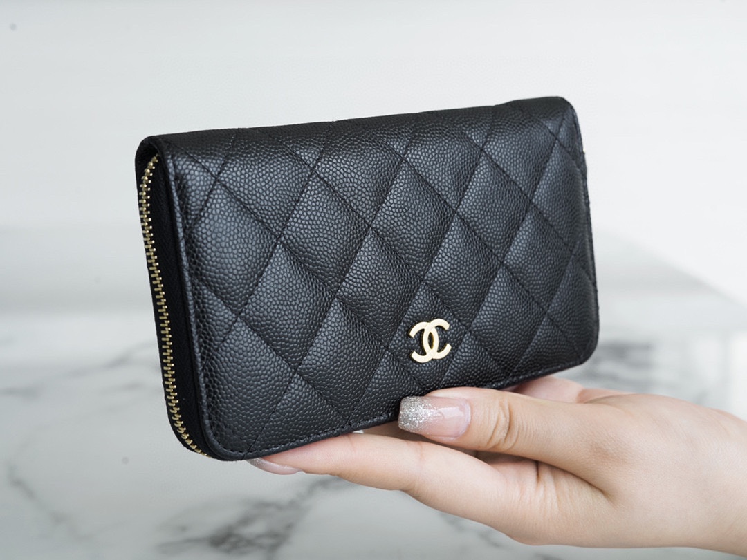 샤넬 클래식 롱 플랩 지갑 캐비어 금장 A31509