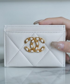 샤넬 카드 지갑 램스킨 금장 화이트 AP1167